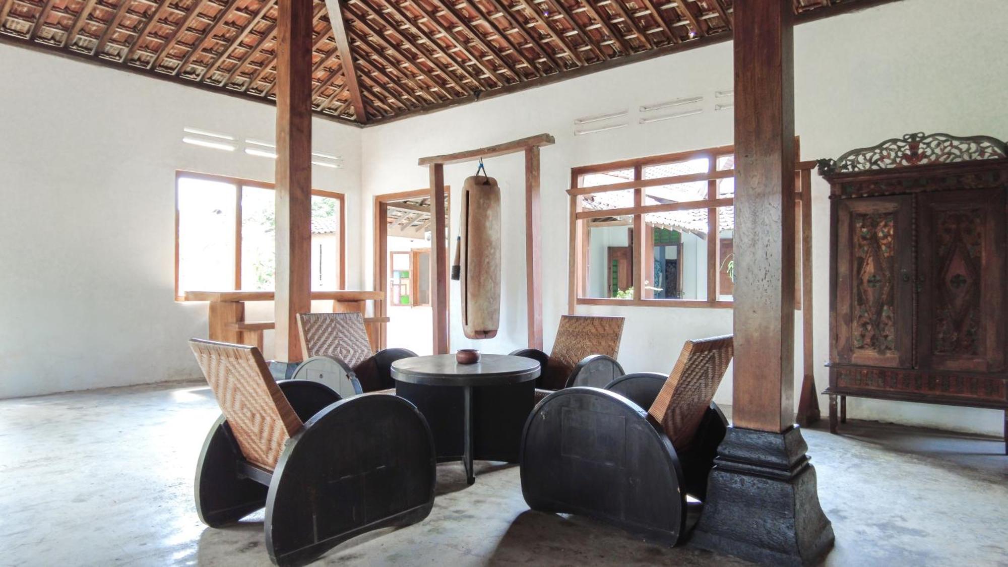 Ohmmstay - Rumah Pendopo Tanjungtirto Esterno foto